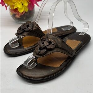 Born Brown Leather Sandals with Thong Design Size 9 FFT7802A